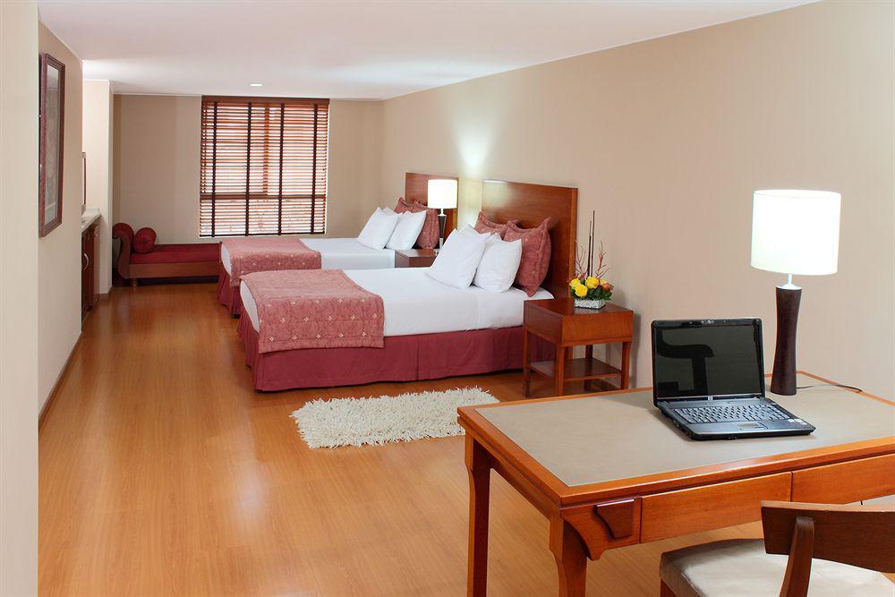 Hotel Estelar Suites Jones Bogotá Chambre photo